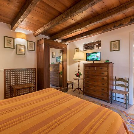 Il Glicine La Piana Dei Colli Bed & Breakfast Mondello Ngoại thất bức ảnh